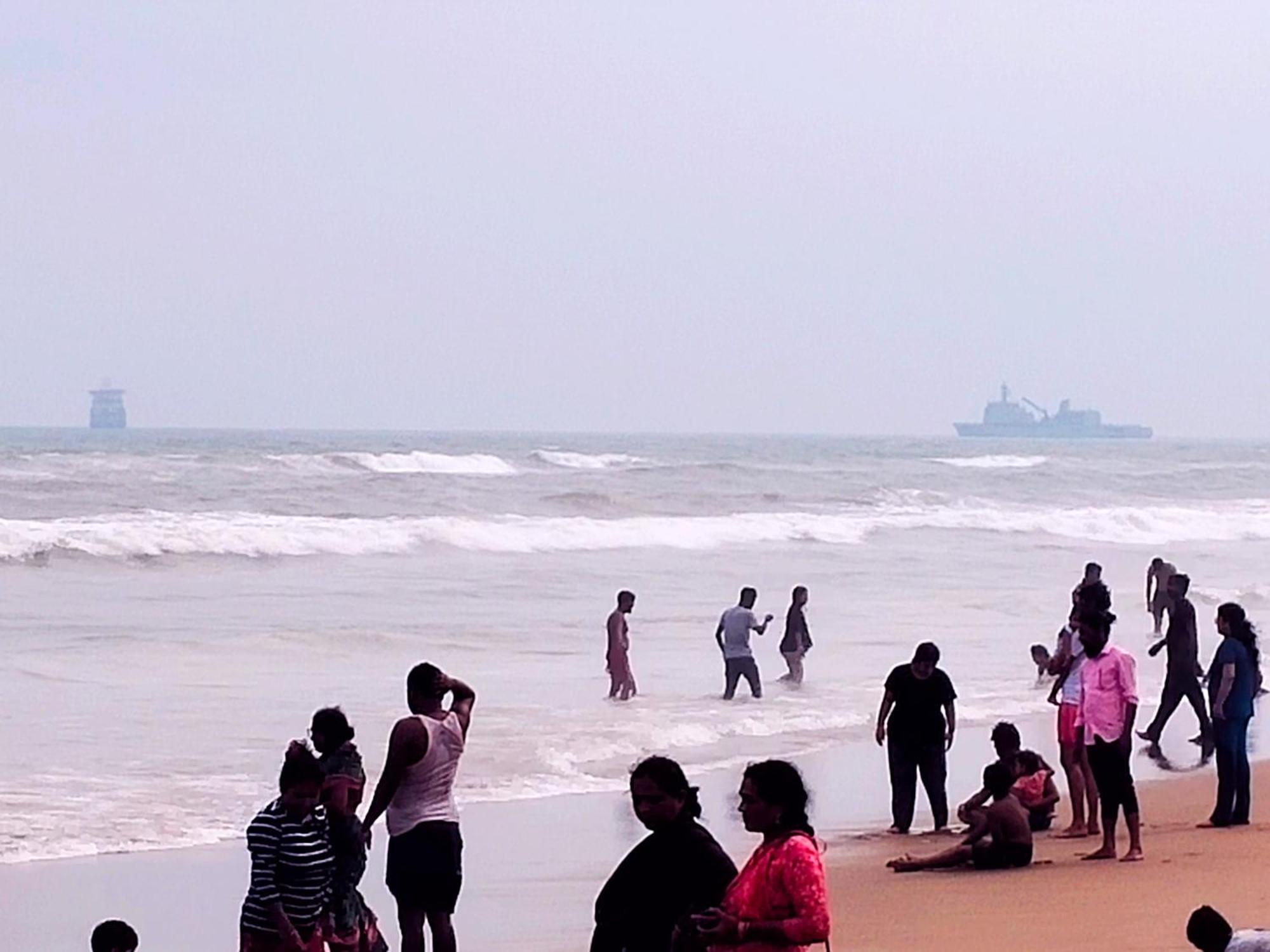 Ln Beach Homestay Puri Exteriör bild